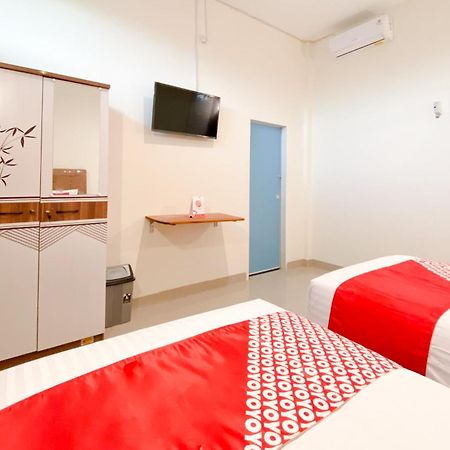 OYO 3092 Falah Residence Syariah Padang  Bagian luar foto