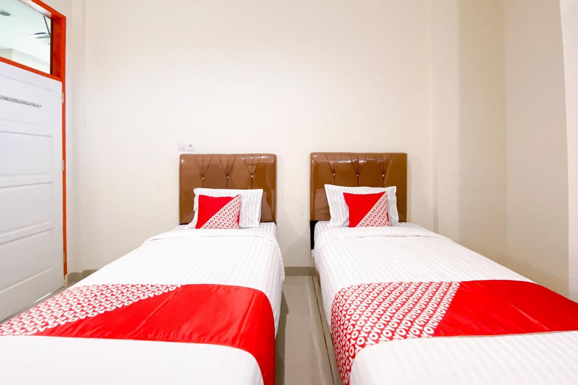 OYO 3092 Falah Residence Syariah Padang  Bagian luar foto