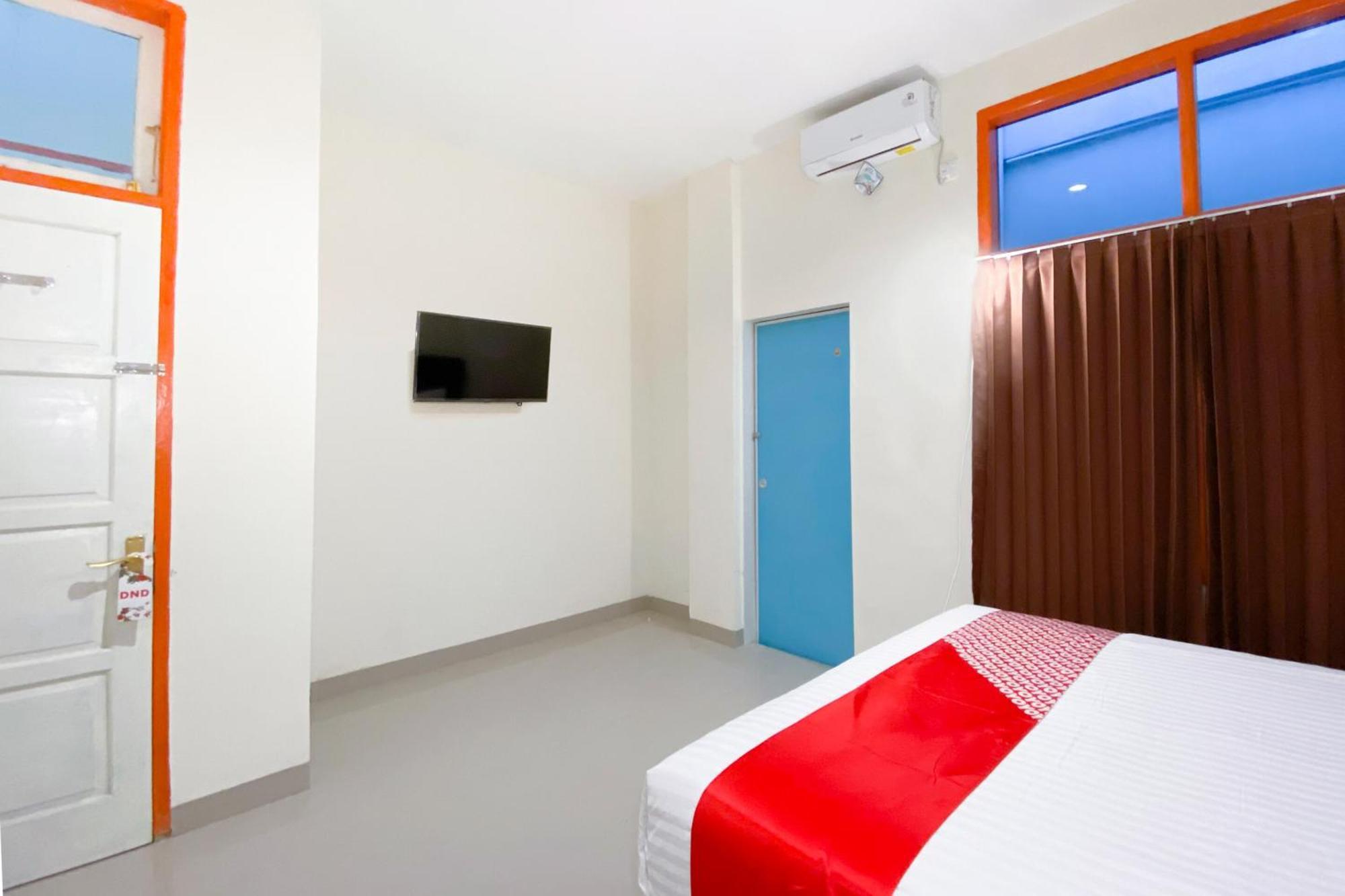 OYO 3092 Falah Residence Syariah Padang  Bagian luar foto