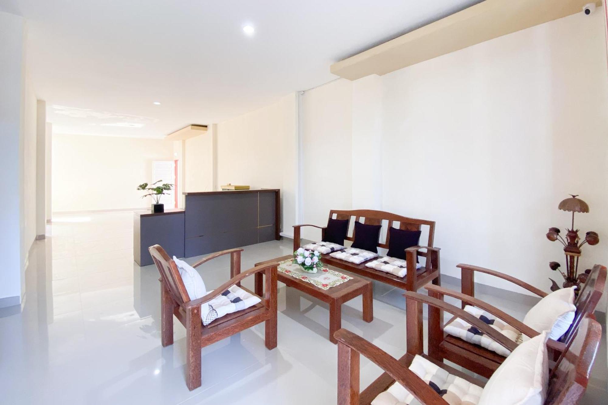 OYO 3092 Falah Residence Syariah Padang  Bagian luar foto