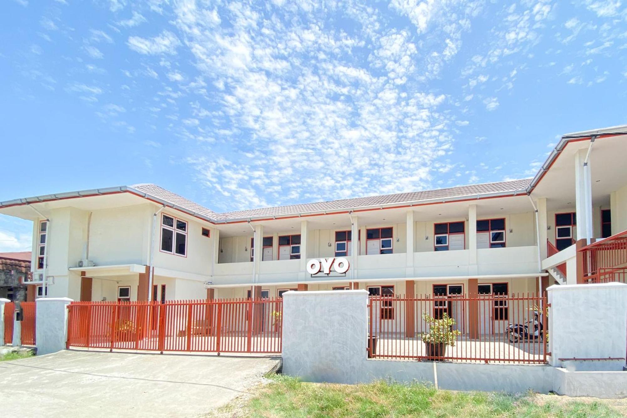 OYO 3092 Falah Residence Syariah Padang  Bagian luar foto