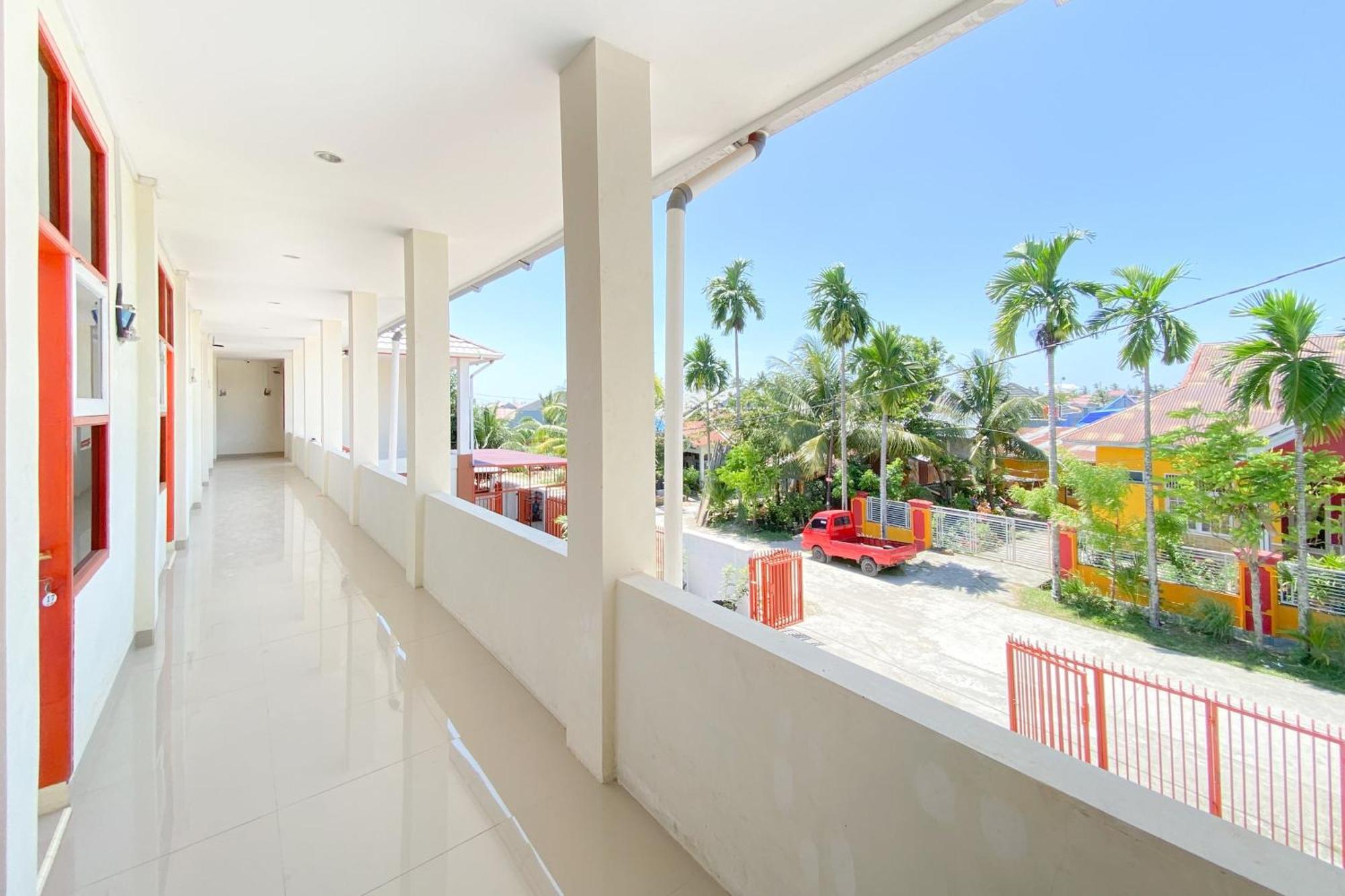 OYO 3092 Falah Residence Syariah Padang  Bagian luar foto