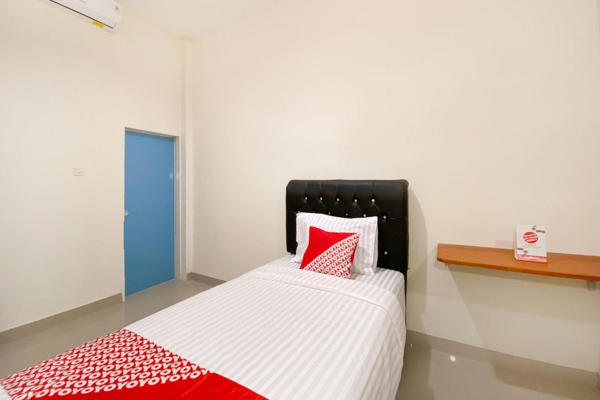 OYO 3092 Falah Residence Syariah Padang  Bagian luar foto