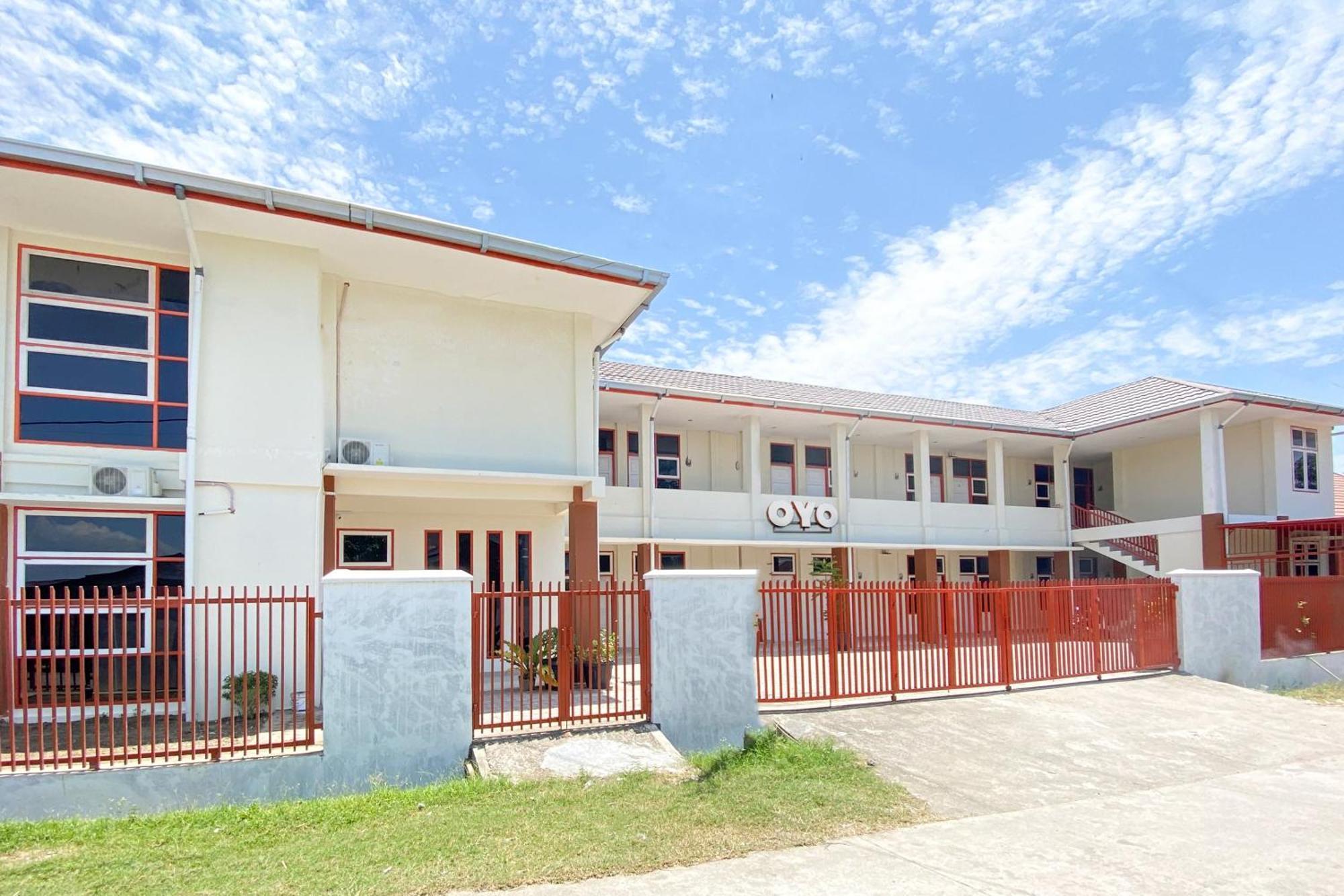 OYO 3092 Falah Residence Syariah Padang  Bagian luar foto